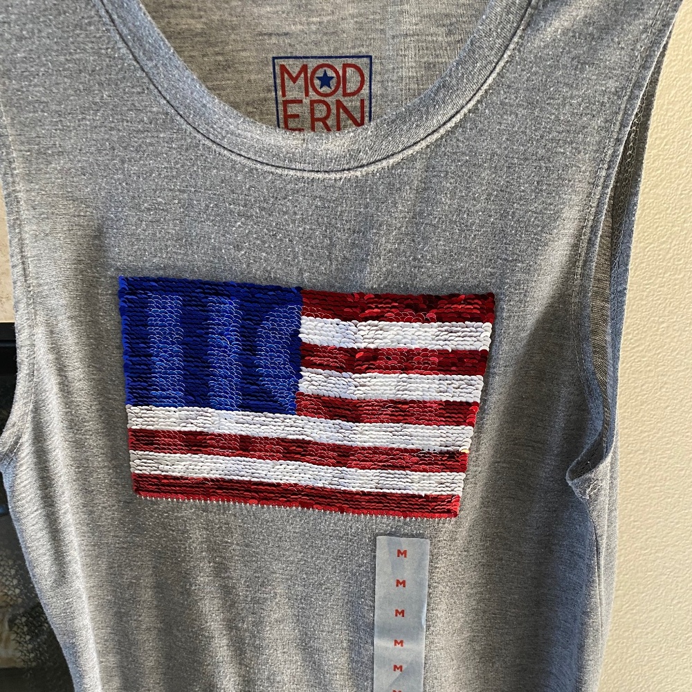 Sleeveless T-Shirt Women